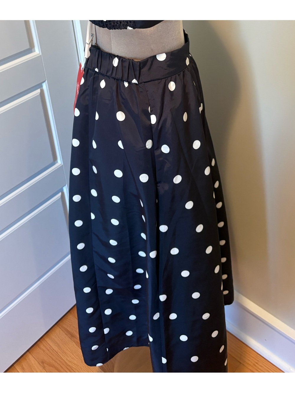 NWT The Occasion by Old Navy Blue & White Polka Dot Taffeta Maxi Skirt MP - Picture 4 of 9
